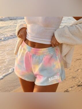 Hollister Malibu Ultra High Rise Tie Dye Dad Short Size XS